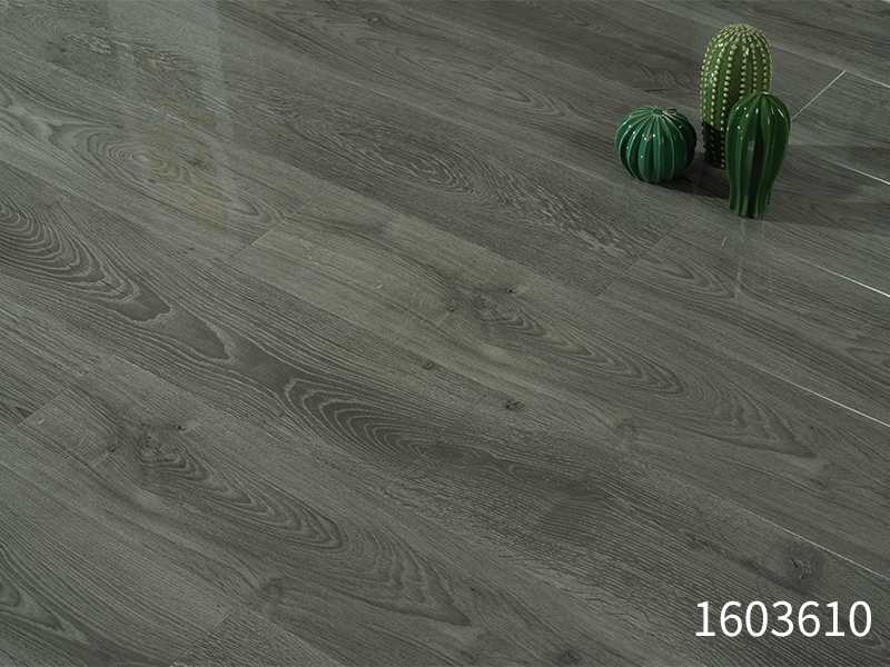 What is laminate floors China made of?